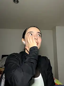 swrennn19 online show from October 15, 1:04 am