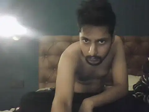 dhruv9413 online show from December 2, 8:10 pm