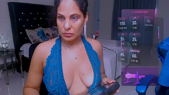 Snapshot of Red-Diamond chatting on September 27, 1:34 am Red-Diamond online show from September 27, 1:34 am