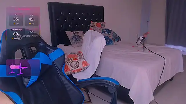 Snapshot of Red-Diamond chatting on September 12, 11:21 am Red-Diamond online show from September 12, 11:21 am