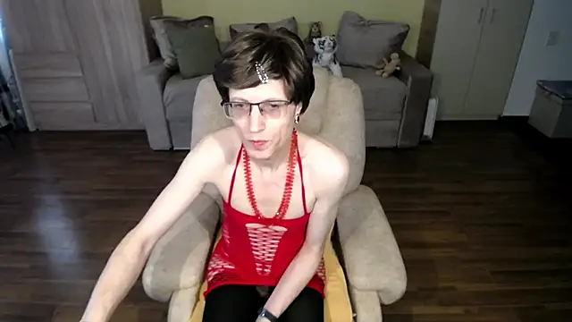 clementine online show from May 15, 9:07 am