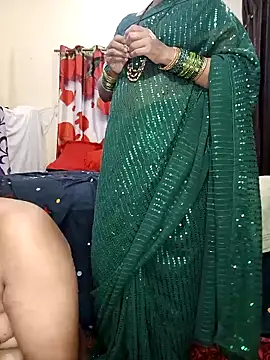 Snapshot of INDIANDESIMATURE chatting on February 14, 2:33 pm INDIANDESIMATURE online show from February 14, 2:33 pm