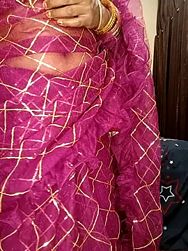 Snapshot of INDIANDESIMATURE chatting on February 8, 5:40 am INDIANDESIMATURE online show from February 8, 5:40 am