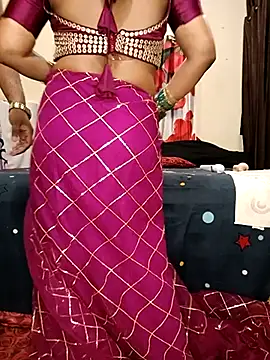 Snapshot of INDIANDESIMATURE chatting on February 15, 11:36 pm INDIANDESIMATURE online show from February 15, 11:36 pm