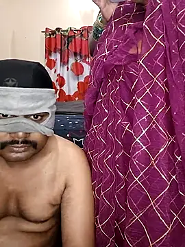 Snapshot of INDIANDESIMATURE chatting on February 15, 5:19 am INDIANDESIMATURE online show from February 15, 5:19 am