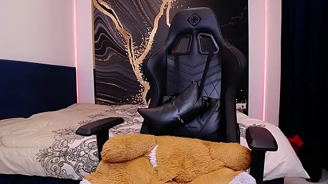 FlirtDeea online show from April 5, 5:52 pm