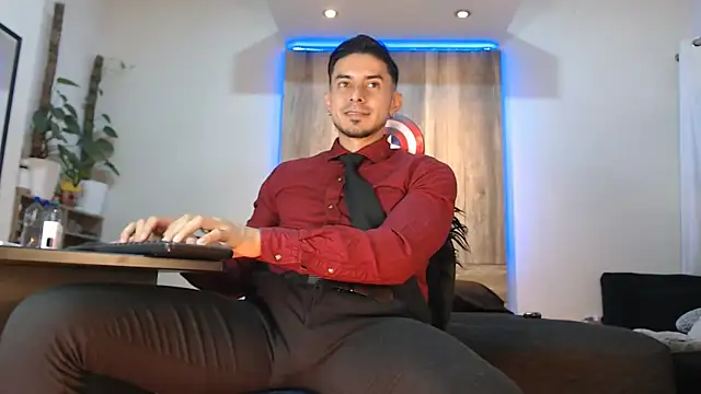 Andrew 4  online show from March 13, 2:27 am