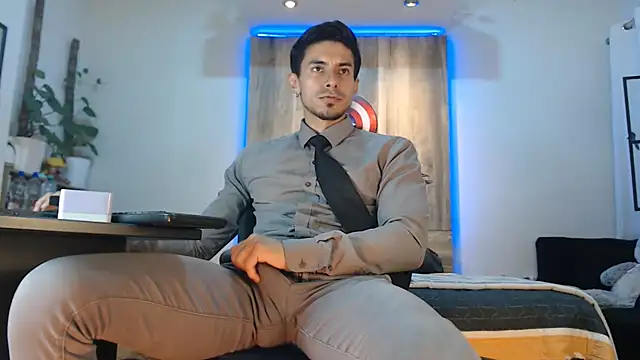 Andrew 4  online show from February 21, 2:35 am