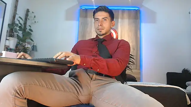 Andrew 4  online show from April 7, 3:08 am