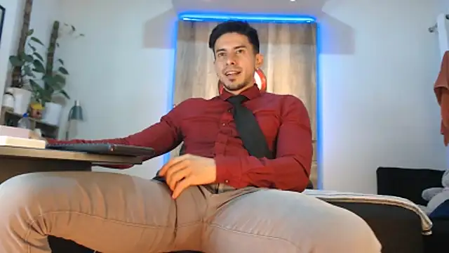 Andrew 4  online show from March 21, 12:56 am