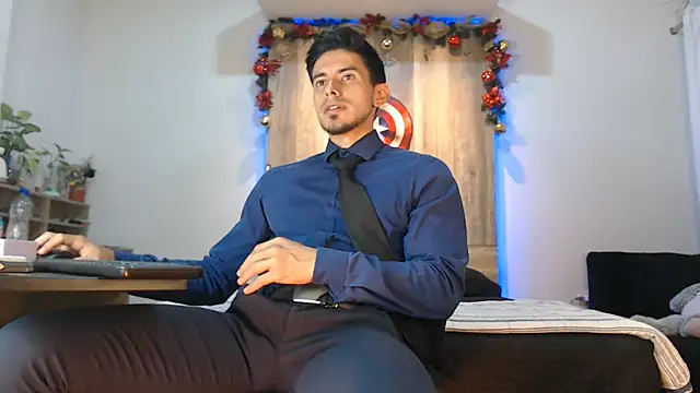 Andrew 4  online show from December 23, 5:18 am