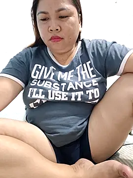 XXLorie 02 online show from May 27, 7:43 pm