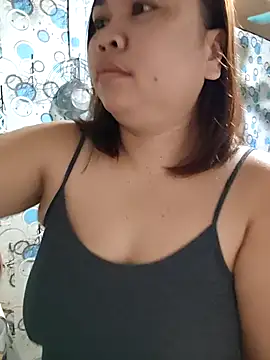 XXLorie 02 online show from March 19, 6:30 pm