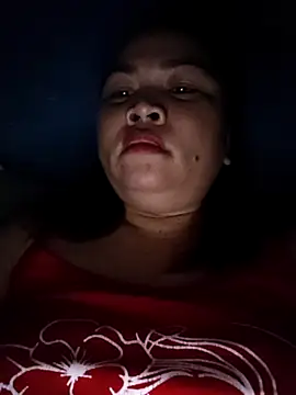 Snapshot of XXLorie_02 chatting on July 4, 7:40 pm XXLorie 02 online show from July 4, 7:40 pm