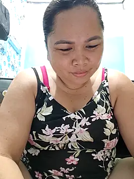 XXLorie 02 online show from May 25, 2:44 am