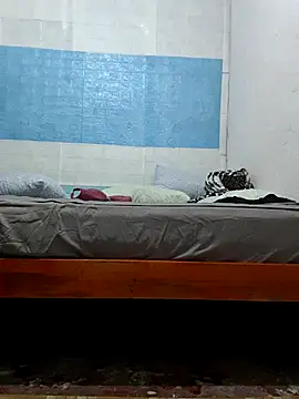 XXLorie 02 online show from March 8, 2:04 am