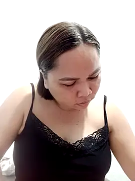 Snapshot of XXLorie_02 chatting on September 16, 12:17 pm XXLorie 02 online show from September 16, 12:17 pm