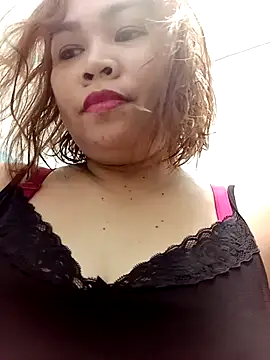 Snapshot of XXLorie_02 chatting on November 24, 4:01 am XXLorie 02 online show from November 24, 4:01 am