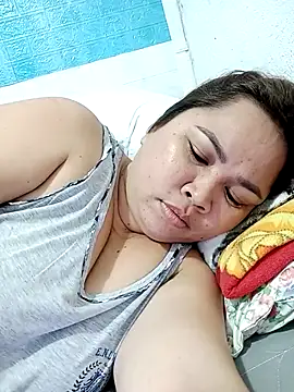 Snapshot of XXLorie_02 chatting on September 30, 12:11 pm XXLorie 02 online show from September 30, 12:11 pm