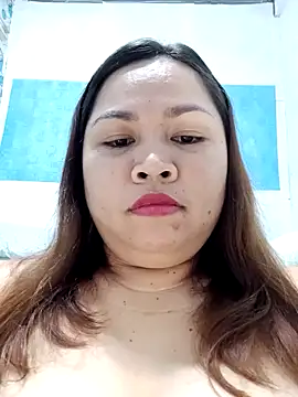 Snapshot of XXLorie_02 chatting on March 13, 11:51 am XXLorie 02 online show from March 13, 11:51 am