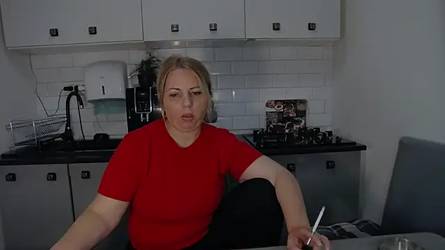 Snapshot of erikaerika chatting on September 29, 10:00 am erikaerika online show from September 29, 10:00 am