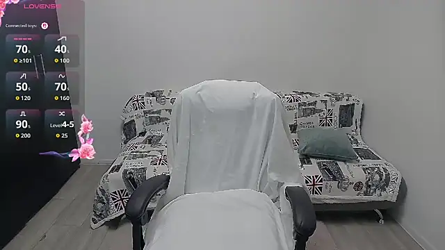 Snapshot of erikaerika chatting on July 10, 6:13 am erikaerika online show from July 10, 6:13 am