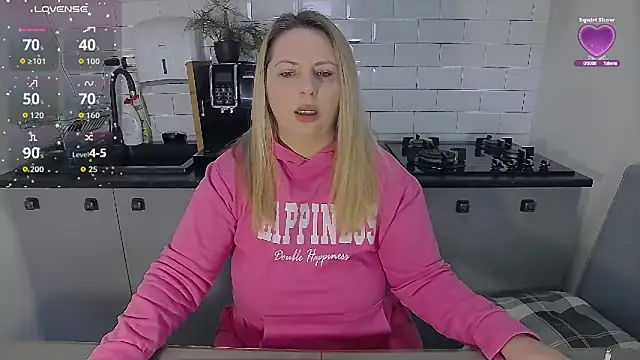 erikaerika online show from March 13, 8:41 am