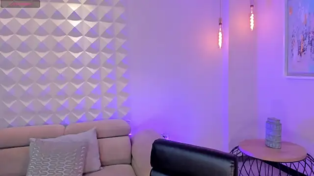 Snapshot of AmyDavis_ chatting on December 17, 9:09 pm AmyDavis online show from December 17, 9:09 pm