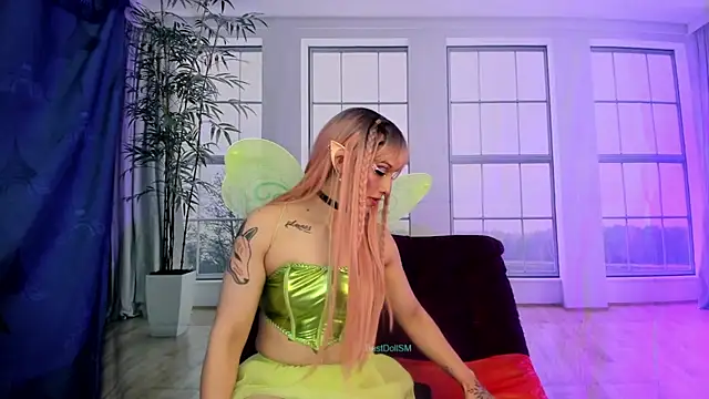 Snapshot of Best_DollSM chatting on October 31, 8:38 pm Best DollSM online show from October 31, 8:38 pm