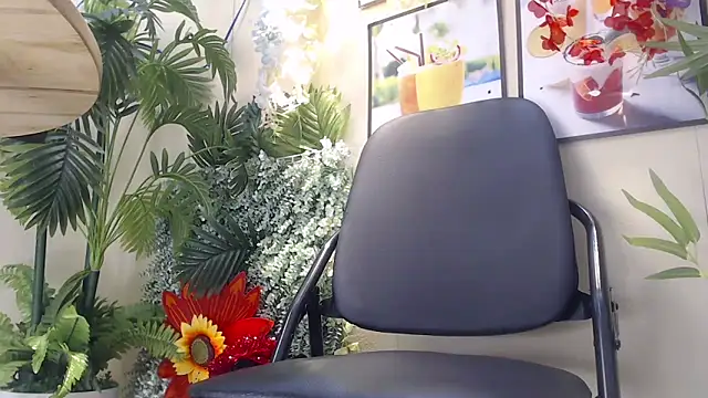 AsianPussie4u online show from April 14, 2:16 am