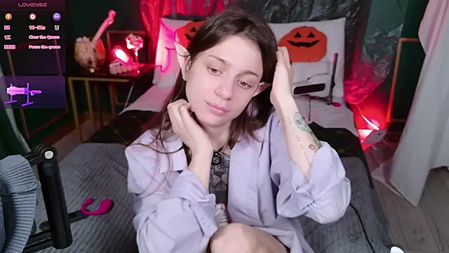 Snapshot of Eille_Elfie chatting on October 27, 6:14 am Eille Elfie online show from October 27, 6:14 am