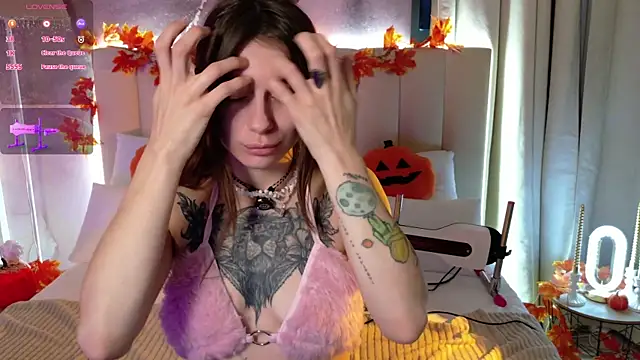 Snapshot of Eille_Elfie chatting on October 29, 5:39 am Eille Elfie online show from October 29, 5:39 am