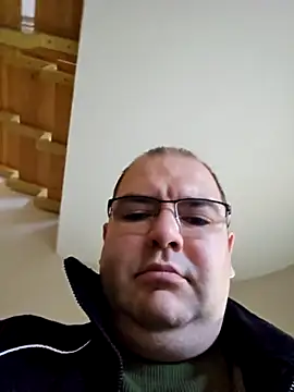 Snapshot of Andrew1900529 chatting on October 27, 7:31 am Andrew1900529 online show from October 27, 7:31 am