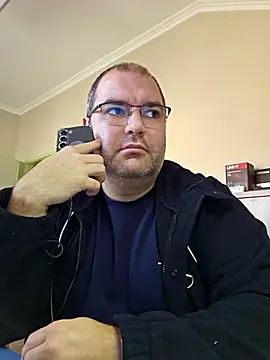 Andrew1900529 online show from November 7, 9:03 am