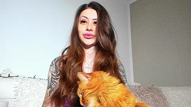 BrianaDiamondXXX online show from April 3, 10:43 am