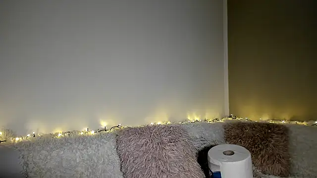 BrianaDiamondXXX online show from December 16, 4:17 am