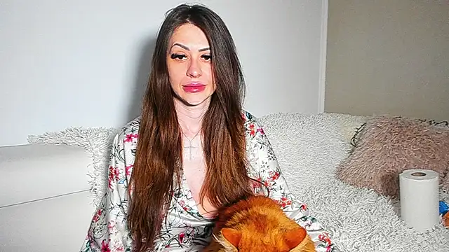 BrianaDiamondXXX online show from June 13, 1:09 pm