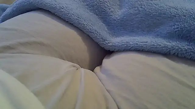 Snapshot of perescam chatting on July 1, 5:24 pm perescam online show from July 1, 5:24 pm
