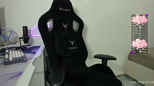 Snapshot of SkyqueenI chatting on November 27, 8:37 am SkyqueenI online show from November 27, 8:37 am