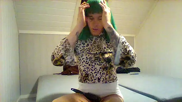 Snapshot of SassyAmanda87 chatting on September 24, 12:51 am SassyAmanda87 online show from September 24, 12:51 am