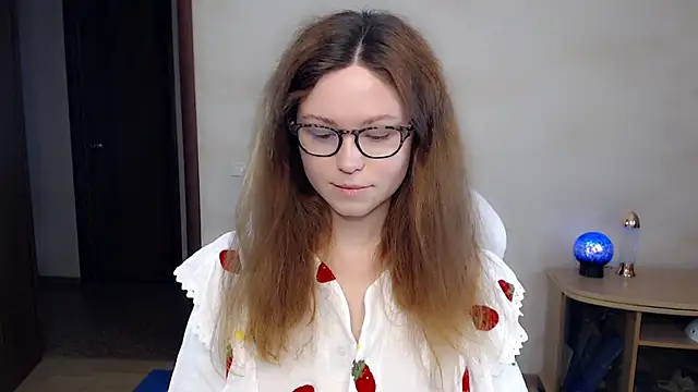 Snapshot of BettyGinger chatting on January 30, 4:24 pm BettyGinger online show from January 30, 4:24 pm