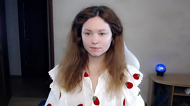 Snapshot of BettyGinger chatting on January 28, 7:53 pm BettyGinger online show from January 28, 7:53 pm