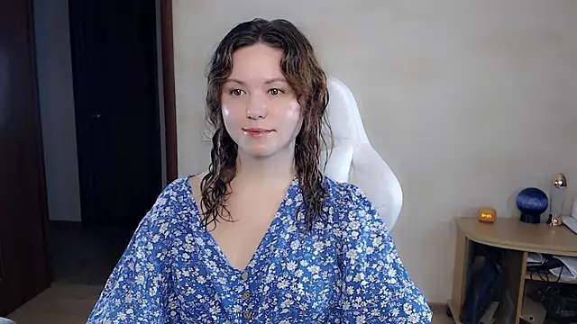Snapshot of BettyGinger chatting on September 24, 8:48 pm BettyGinger online show from September 24, 8:48 pm