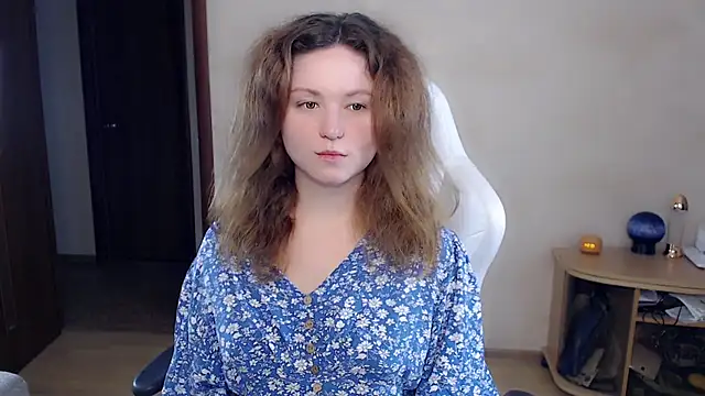 Snapshot of BettyGinger chatting on September 20, 4:56 pm BettyGinger online show from September 20, 4:56 pm