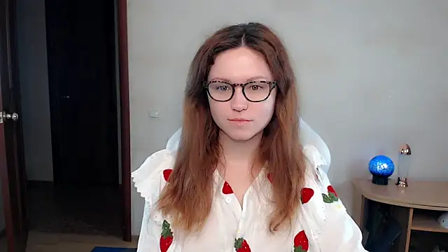 Snapshot of BettyGinger chatting on January 29, 8:14 pm BettyGinger online show from January 29, 8:14 pm