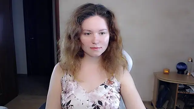 Snapshot of BettyGinger chatting on October 5, 7:48 pm BettyGinger online show from October 5, 7:48 pm