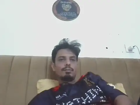 Snapshot of Talha266 chatting on May 22, 7:34 pm Talha266 online show from May 22, 7:34 pm