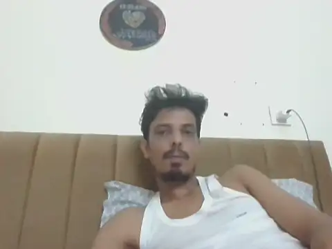 Snapshot of Talha266 chatting on May 29, 6:47 pm Talha266 online show from May 29, 6:47 pm