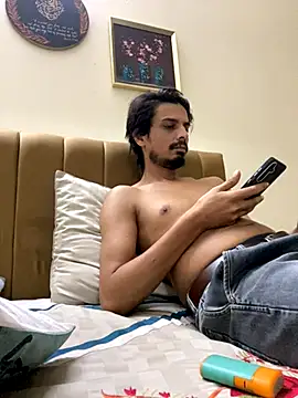 Snapshot of Talha266 chatting on October 29, 2:32 am Talha266 online show from October 29, 2:32 am