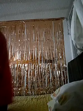 Snapshot of LUNAdeMARTE chatting on January 8, 11:33 pm LUNAdeMARTE online show from January 8, 11:33 pm